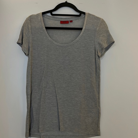 HUGO silver tshirt - Picture 1 of 3
